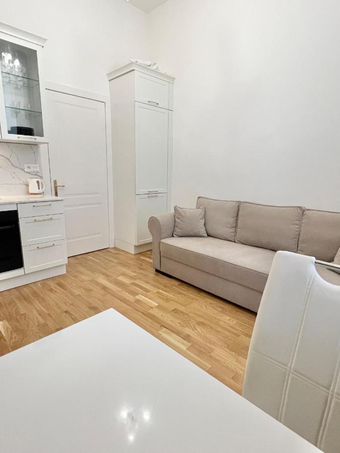 פראג Angeloroma Deluxe Apartment מראה חיצוני תמונה